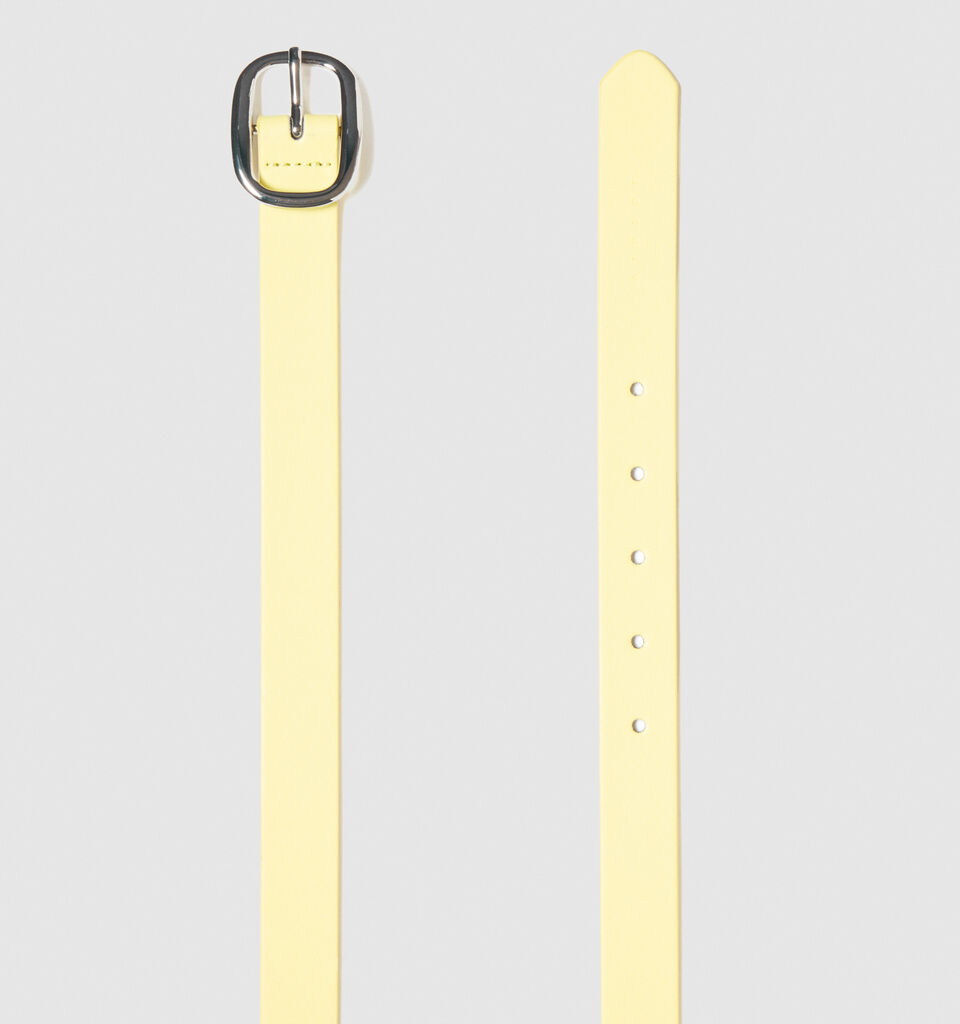 Belt with oval buckle. - women's belts - Yellow | Sisley image number 2